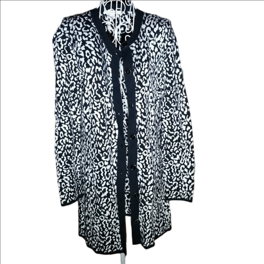 Isaac Mizrahi LIVE! Black and white long cardigan style sweater. Size small.